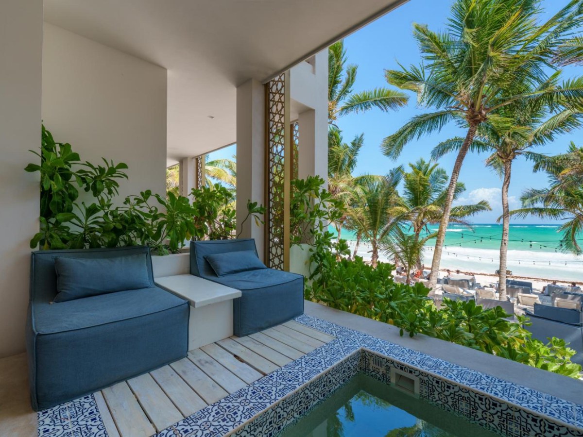 Terrace with a private plunge pool facing the sea at Sana Tulum Beachfront Boutique Hotel