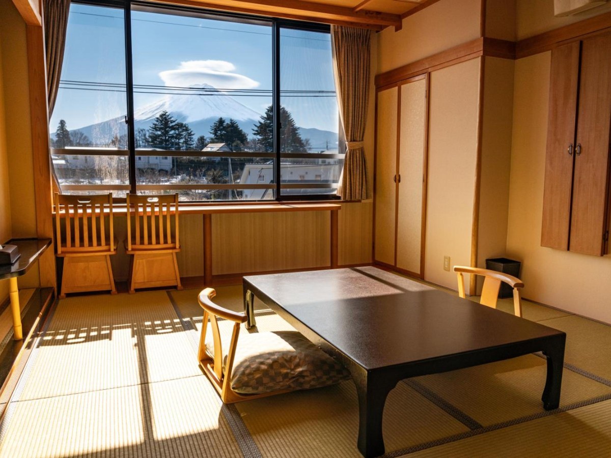 Tatami room with Mt Fuji through the window at Ooike Hotel