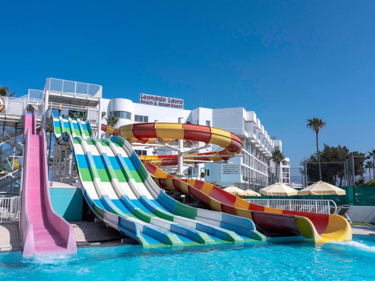 Multi-lane and tube water slides at the Splash Waterpark of Leonardo Laura Beach & Splash Resort