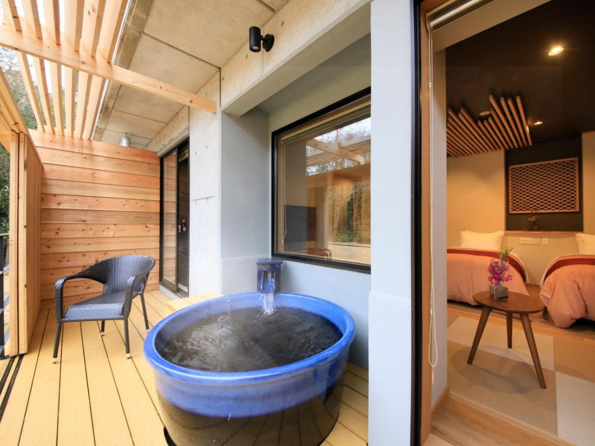Semi open-air bath in an annex Twin Room at Hakone Fuga