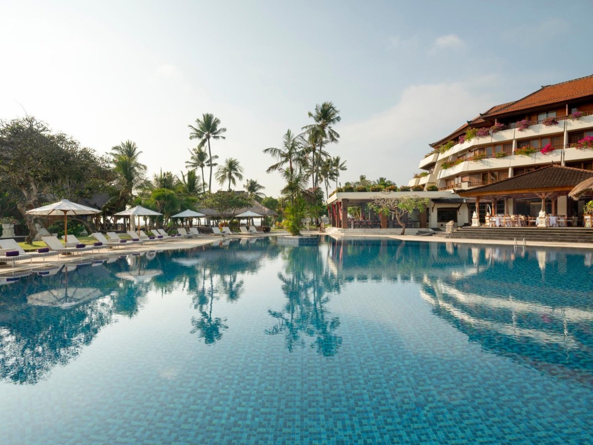 Large pool in front of the resort buildings at Nusa Dua Beach Hotel