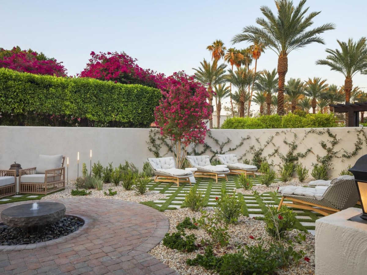 Zen garden lounge at Luna Spa, The Scottsdale Resort & Spa in McCormick Ranch